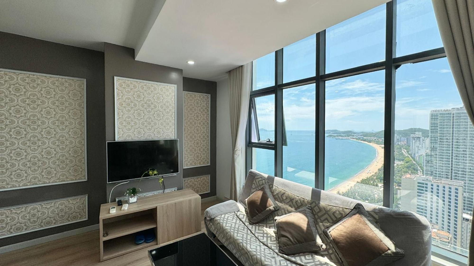Phi Yen 60 Tran Phu Apartment Нячанг Екстер'єр фото